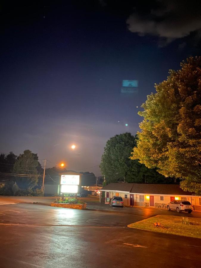 Fran Cove Motel Lake George Exterior photo