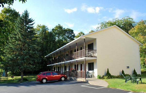 Fran Cove Motel Lake George Exterior photo